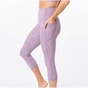 Zyia Purple Floral Cropped Leggings Activewear Side Pockets M